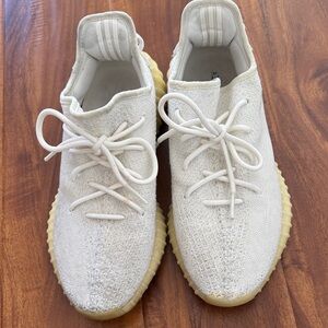 Mens Yeey White Knit Sneakers with Cream Soles size 10